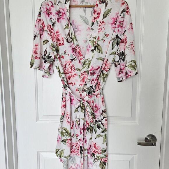 Show Me Your MuMu Other - Show Me Your Mumu Floral Brie Robe. Floral Lightweight. OS Comfy High Low.